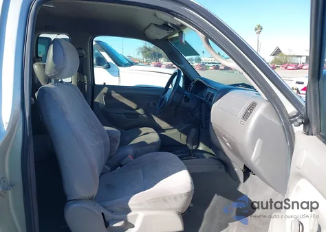 2004 Toyota Tacoma z USA, uszkodzony, nr VIN 5TEVL52N14Z365294